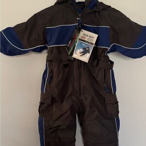 New Boy’s 24month   Gray/Blue Children’s Place Tech Snowsuit  Zip off hood